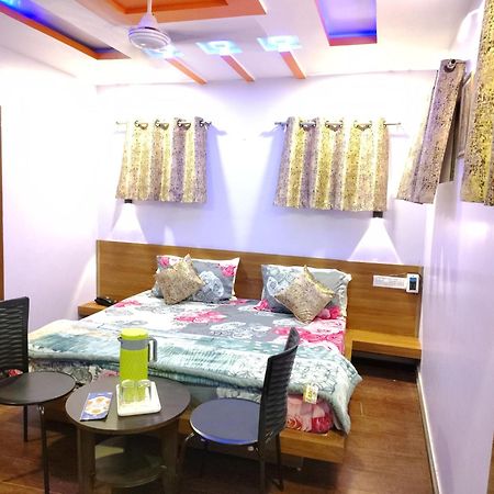 Shaleen Elegance Homestay Nakki Lake 400 Meters Mount Abu Exterior foto