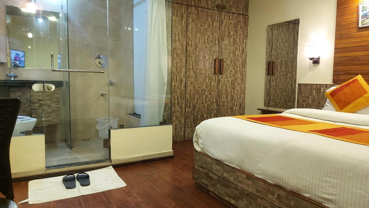 Shaleen Elegance Homestay Nakki Lake 400 Meters Mount Abu Exterior foto