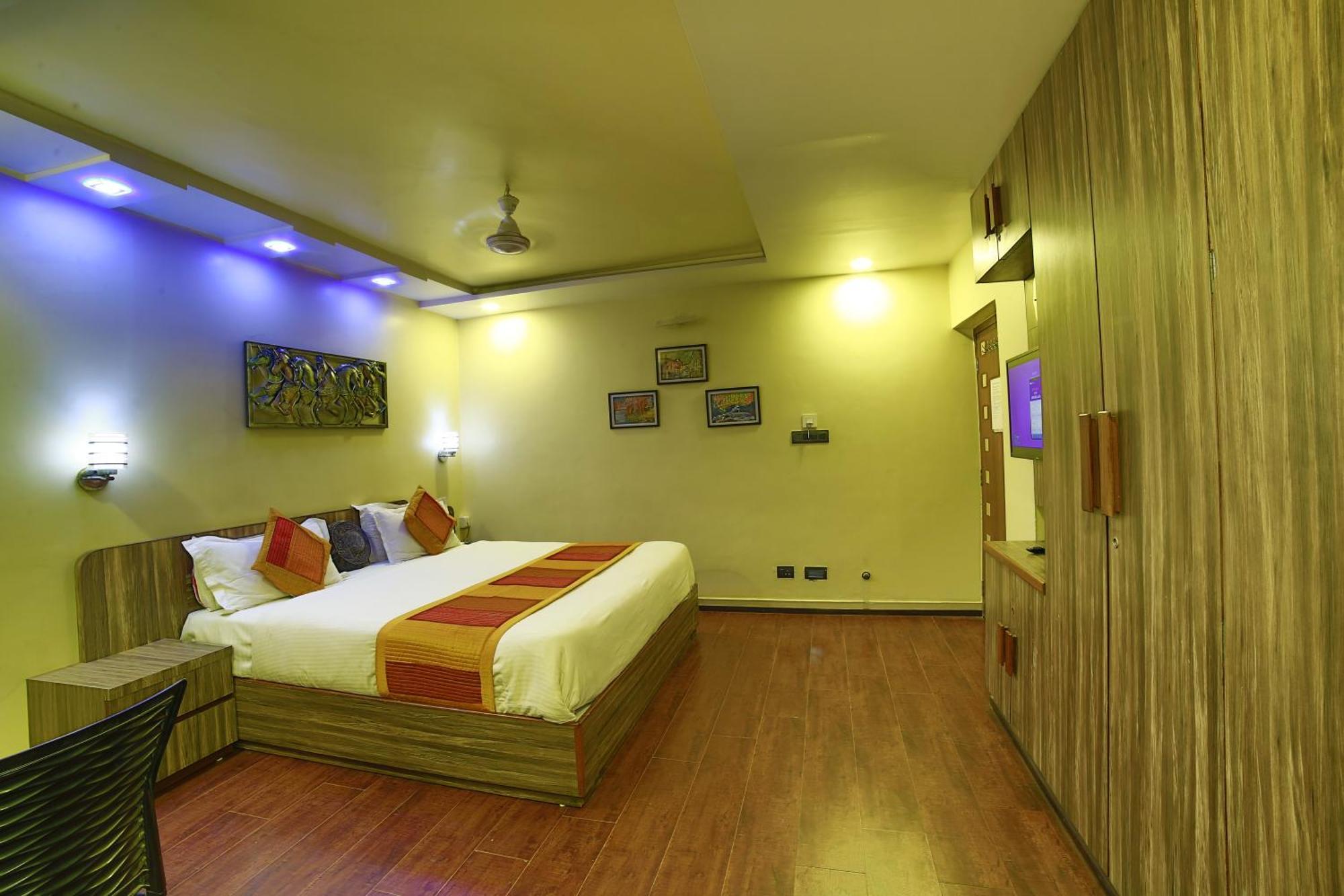 Shaleen Elegance Homestay Nakki Lake 400 Meters Mount Abu Exterior foto
