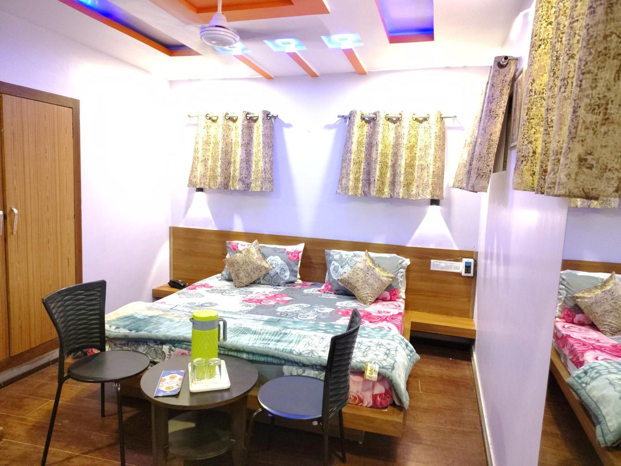 Shaleen Elegance Homestay Nakki Lake 400 Meters Mount Abu Exterior foto