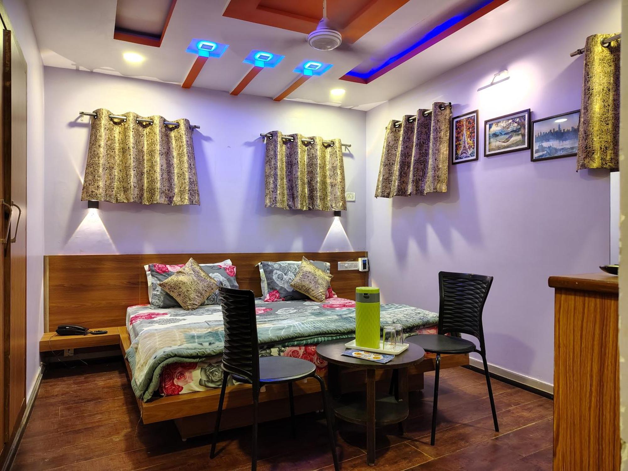 Shaleen Elegance Homestay Nakki Lake 400 Meters Mount Abu Exterior foto
